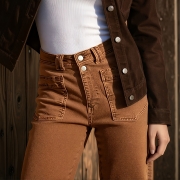 Women's Mid-Rise Stretch Straight-Leg Jeans–Slanted Pockets